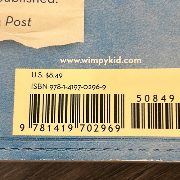 Diary of a Wimpy Kid. Cabin Fever. By Jeff Kinney. Paperback. - Picture 3 of 3